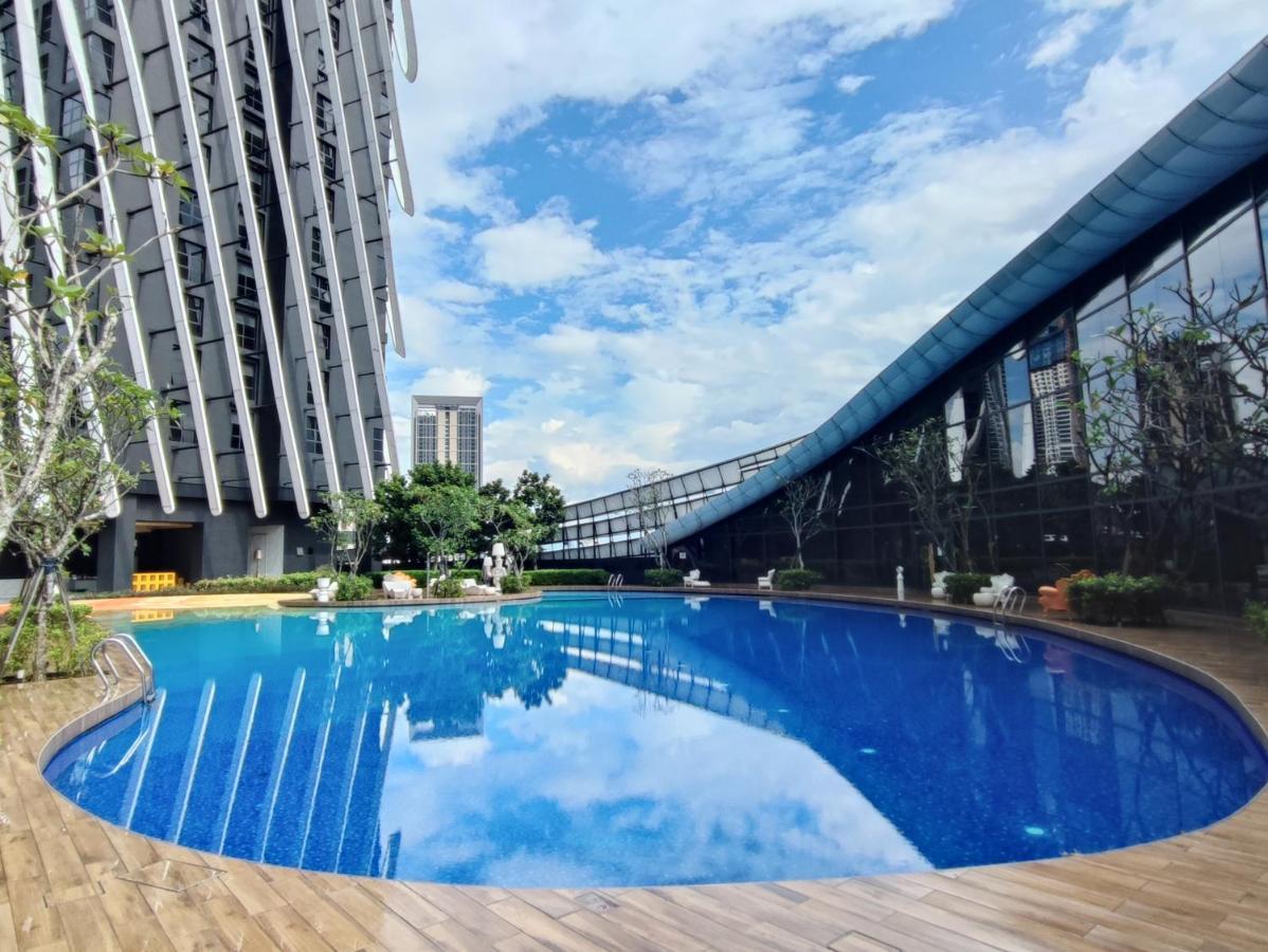 Arte Mont Kiara Host By Host Corner Suites Kuala Lumpur Extérieur photo