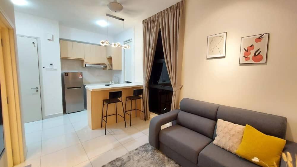Arte Mont Kiara Host By Host Corner Suites Kuala Lumpur Extérieur photo