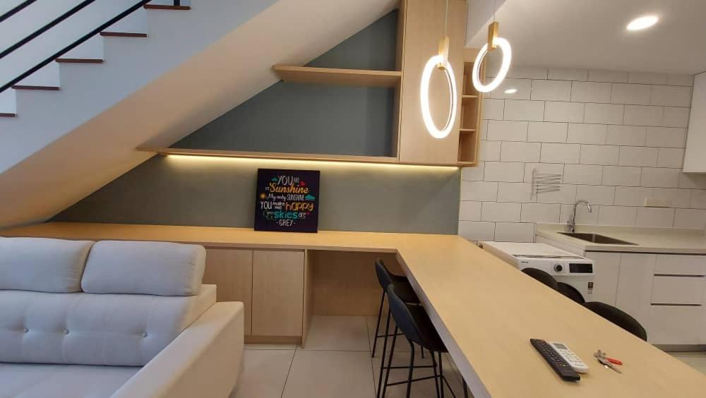 Arte Mont Kiara Host By Host Corner Suites Kuala Lumpur Extérieur photo